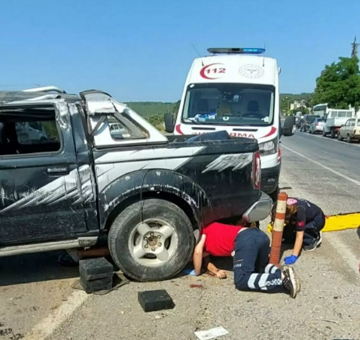Trafik Kazasında 1 Ölü, 2 Yaralı