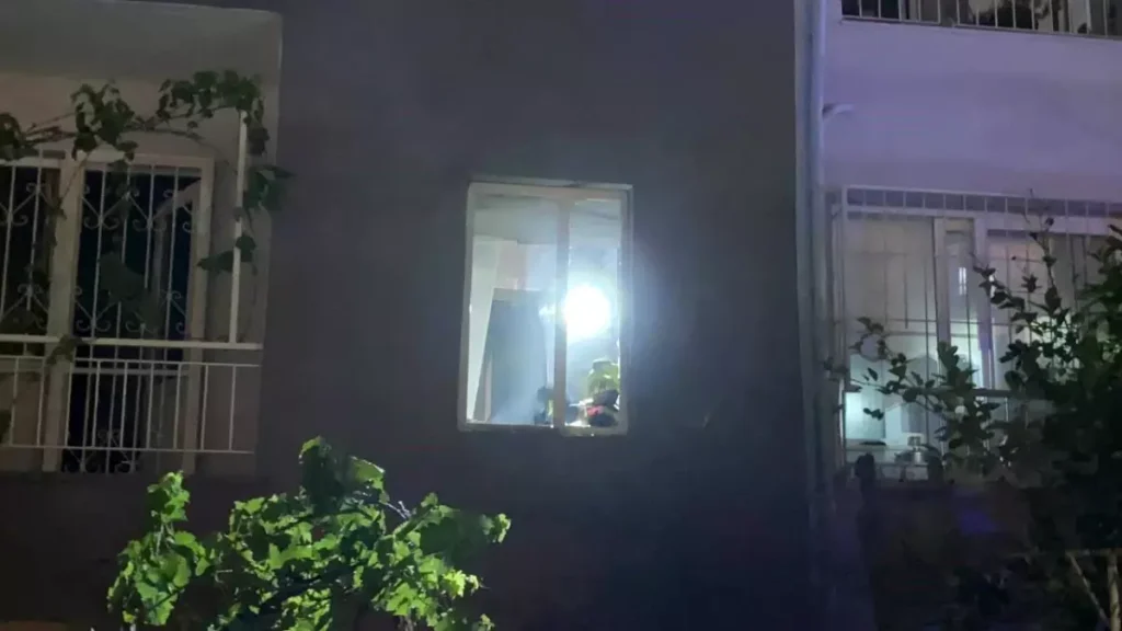 Aydın’da Korkutan Yangın: Kadın İtfaiye Ekipleri Tarafından Kurtarıldı