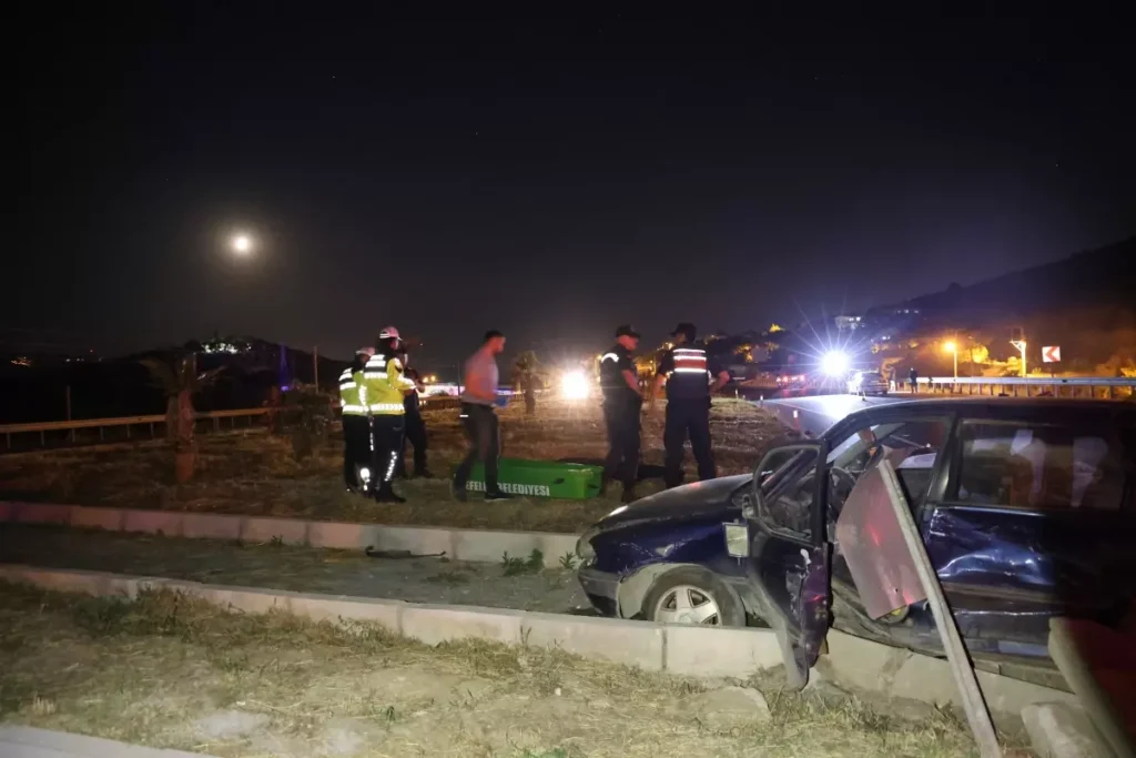 Trafik Kazasında 2 Kişi Hayatını Kaybetti