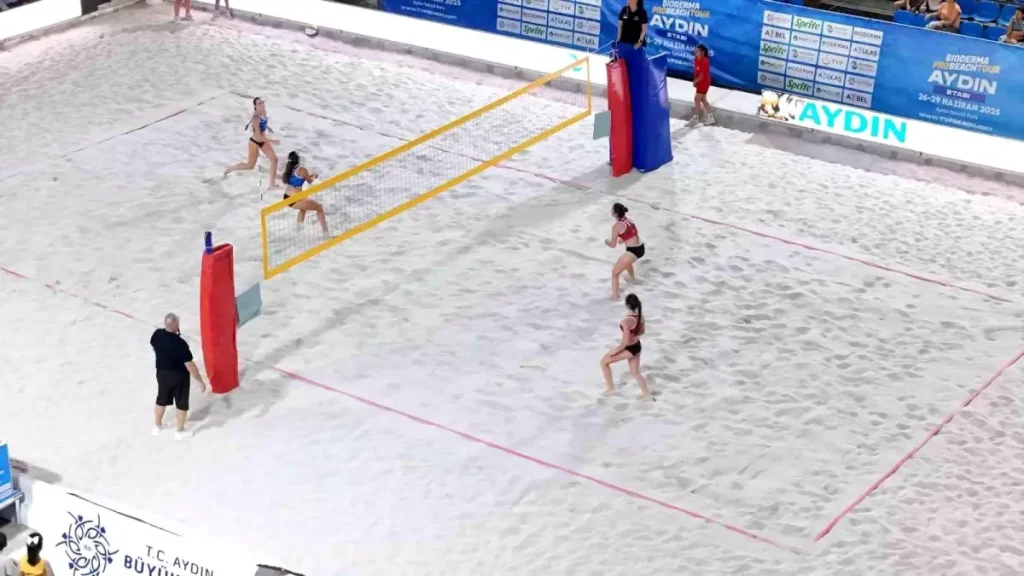 Plaj Voleybolu Heyecanı Aydın’da Başladı
