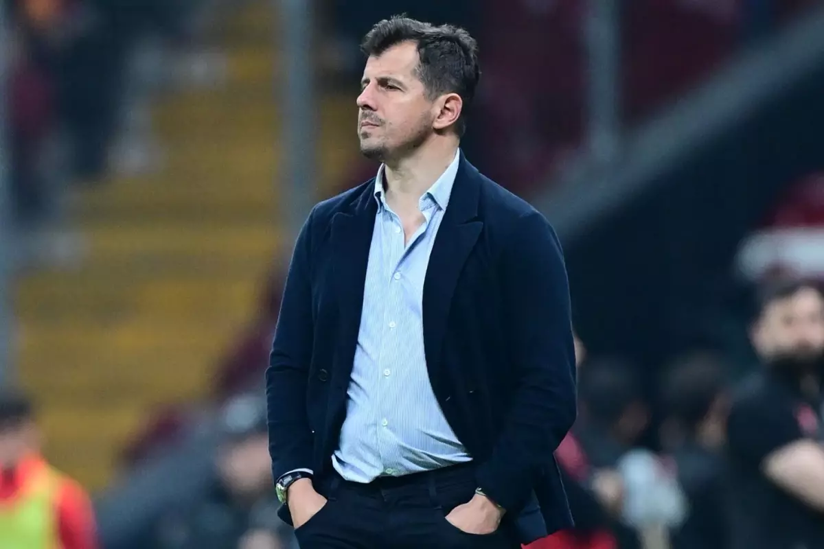 **Emre Belözoğlu’ndan Xhaka’ya Fenerbahçe Daveti**