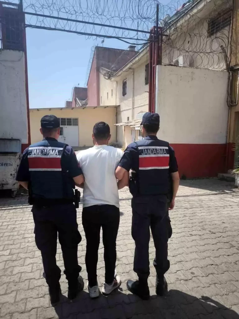 Hırsızlık Suçundan Aranan Şahıs Germencik’te Yakalandı