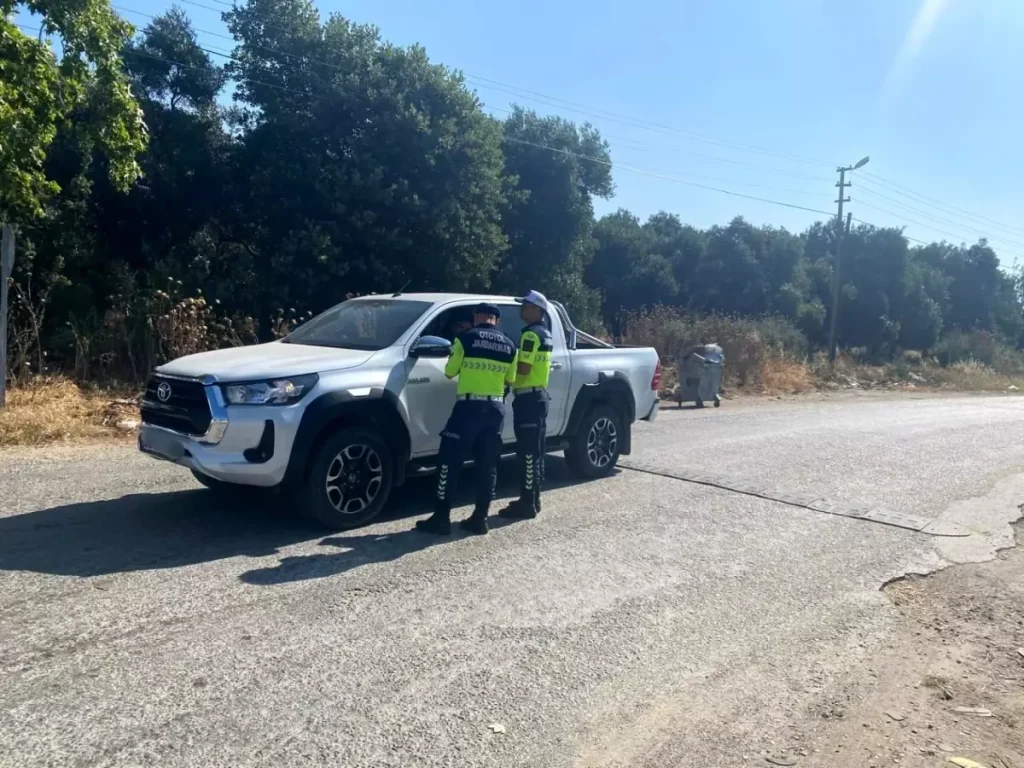 Jandarma Ekiplerinden Şok Trafik Uygulaması