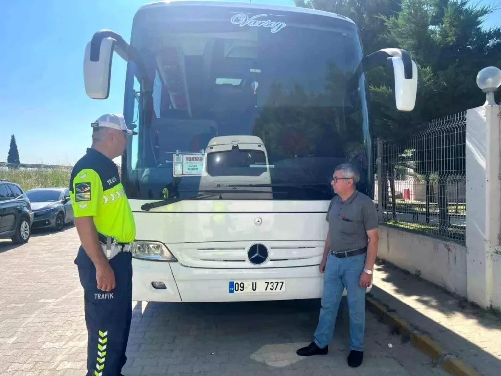 “Jandarma Özel Okul Gezi Otobüslerini Denetledi”
