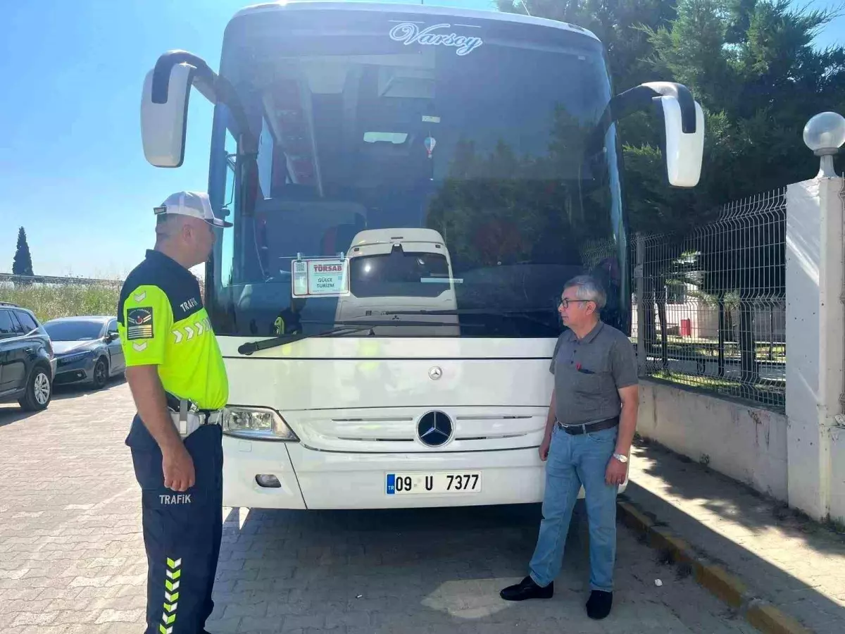 “Jandarma Özel Okul Gezi Otobüslerini Denetledi”