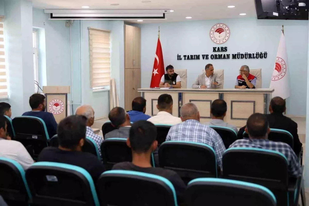 Kars’ta Çiftçilere Kalkınma Yatırımları Hakkında Bilgi Verildi