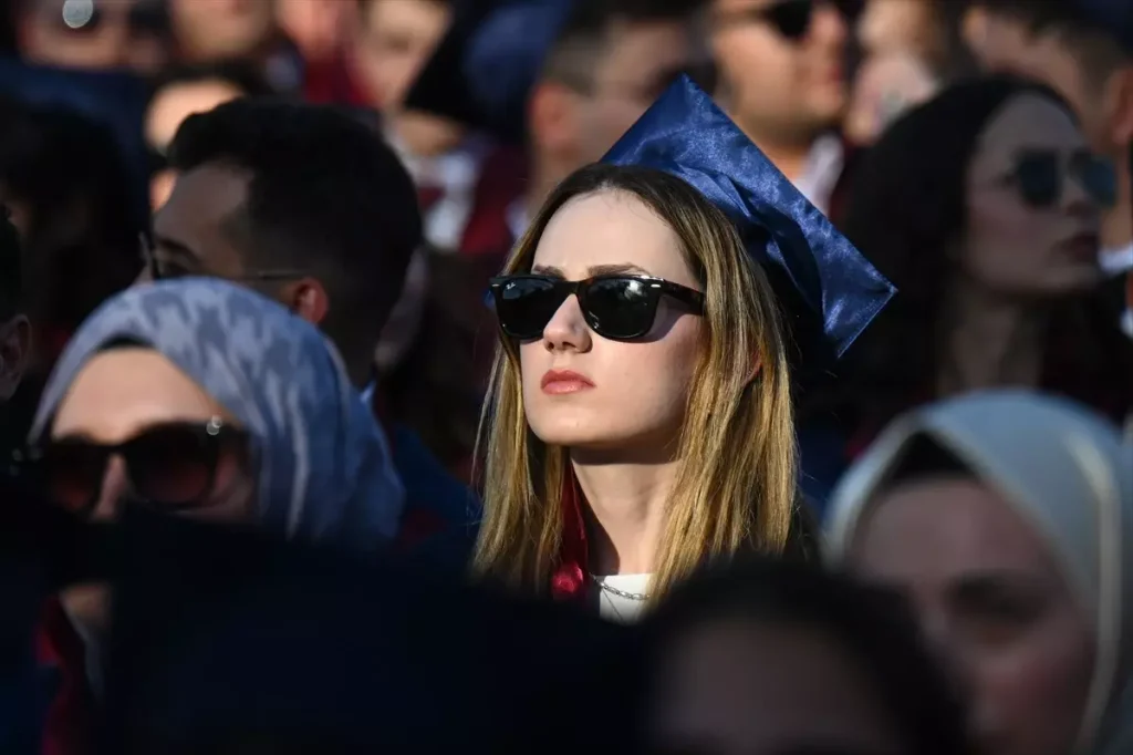 “Mezuniyet töreni akademik yılın son döneme işaret ediyor”