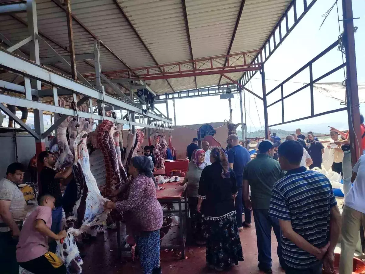 Kurban Bayramında Hijyen ve Sağlık Denetimleri Sürüyor