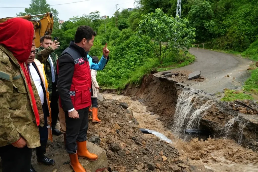 Trabzon’da Yağış Sele Sebep Oldu: 1 Kişi Kayıp