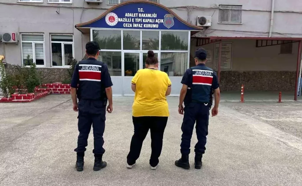 Aranan Şahıslar Jandarma Ekiplerince Yakalandı