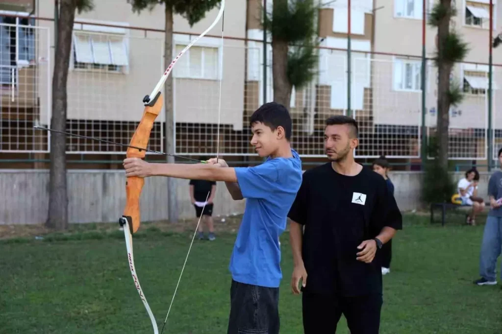 Aydın’da Çocuklar Okçulukla Tanışıyor