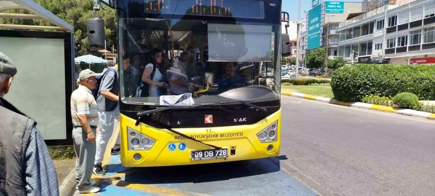 “Askerlerimiz için Siyah Kurdeleli Hommage”