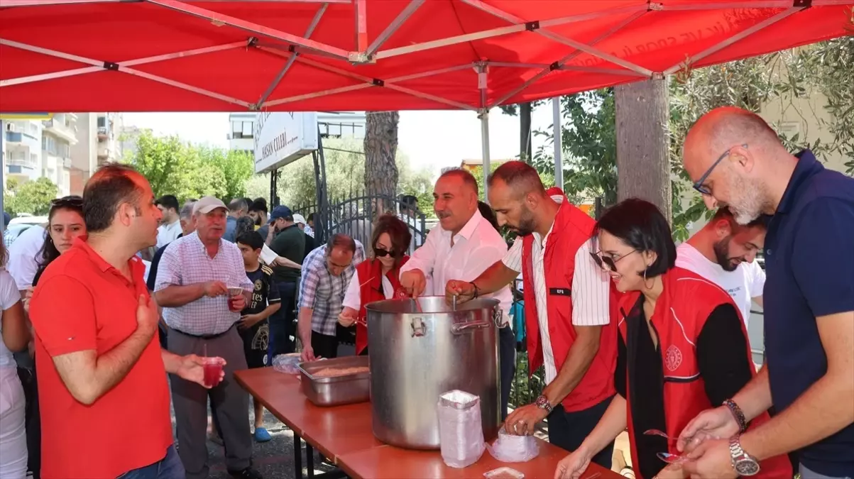 Aydın’da Gençlerden Anlamlı Aşure Etkinliği