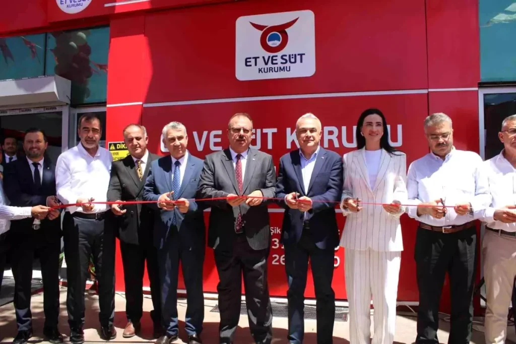 Aydın’a İlk Et ve Süt Kurumu Mağazası Hizmete Başladı