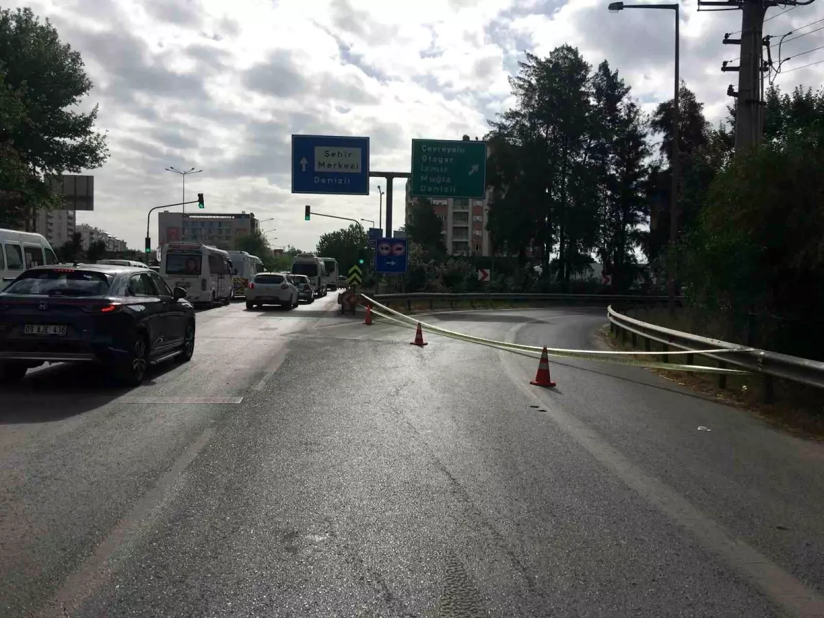 İzmir’de Ormana Yangını: Otoyol Trafige Kapatıldı