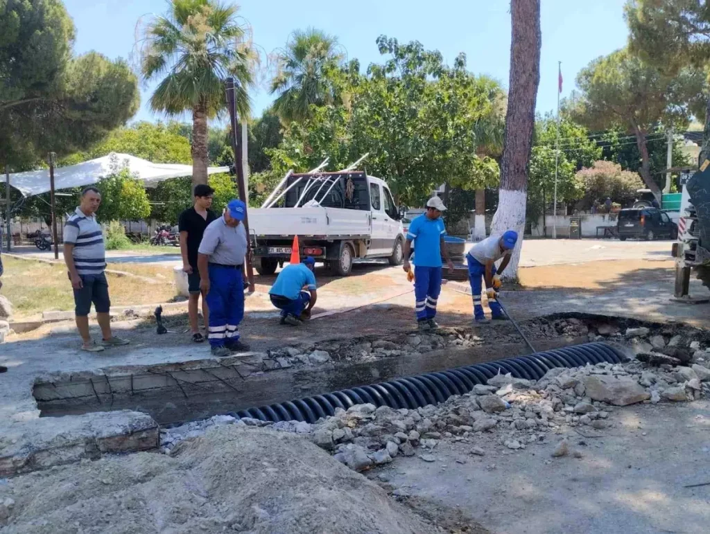 Belediye Ekipleri Yenipazar’ı Kalkındırıyor