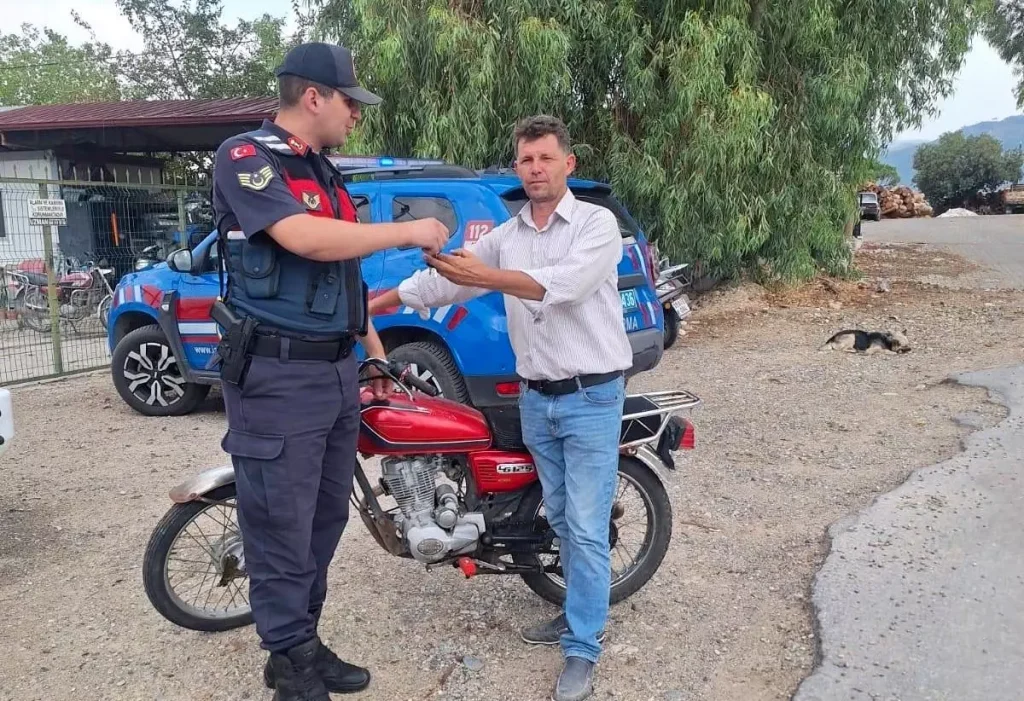 Çalıntı Motosiklet Yol Kontrolünde Ele Geçirildi