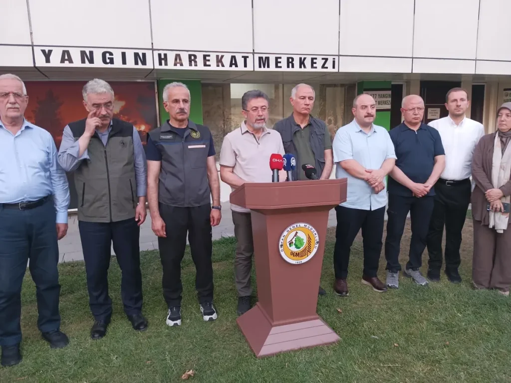 Yangınlarla Mücadele Ediliyor, 44 Yangın Kontrol Altına Alındı