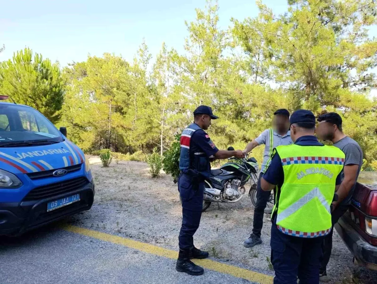 Jandarma Ekiplerinden Sulak ve Ormanlık Alanlarda Denetim