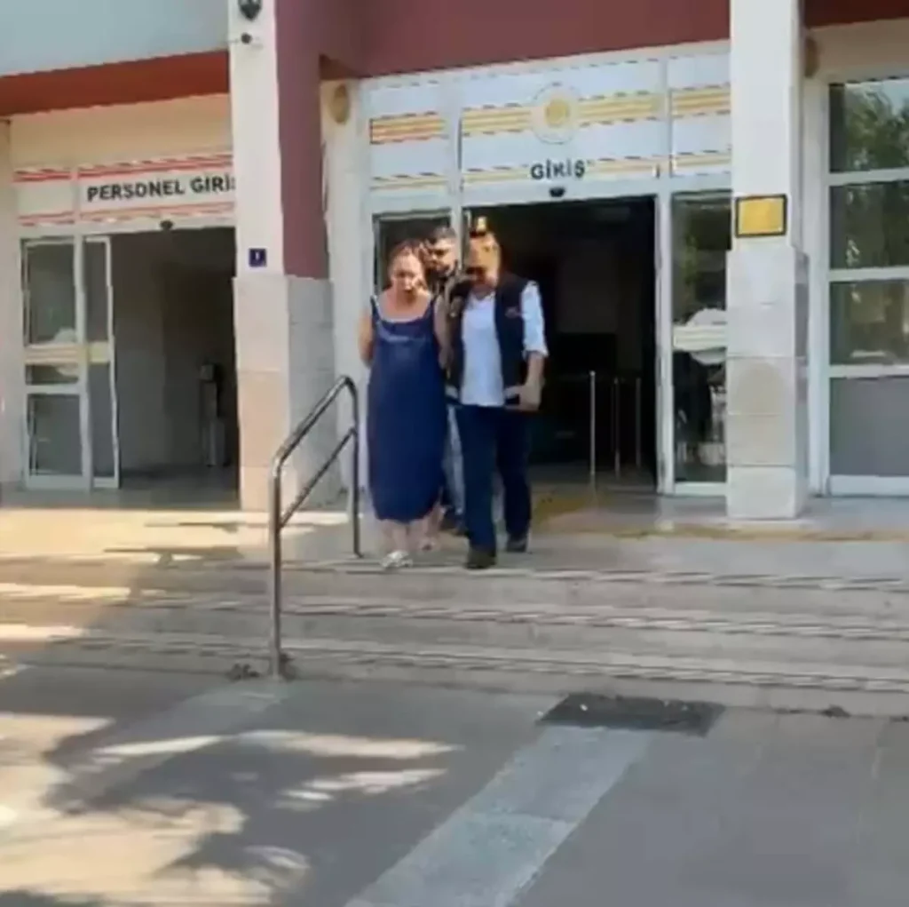 Çocuk Bakıcısı İşverenin Evi’nden Ziynet Eşyası Çaldı