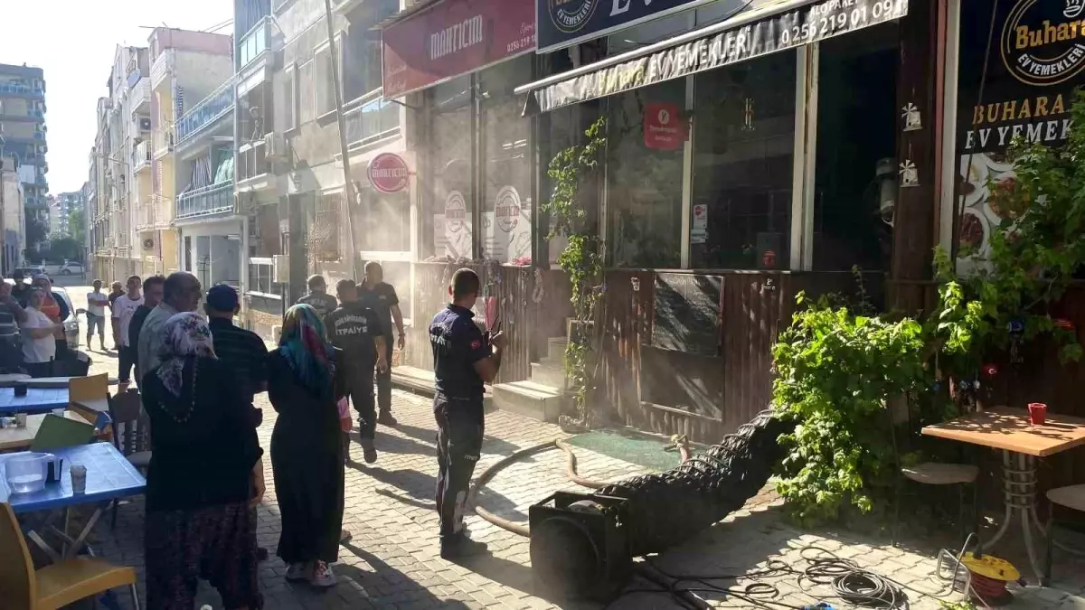 İş Yerinde Fritöz Yangını Panik Yarattı