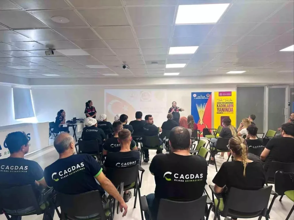 Aydın’da İşçilere Aile İçi Şiddetle Mücadele Bilgilendirmesi