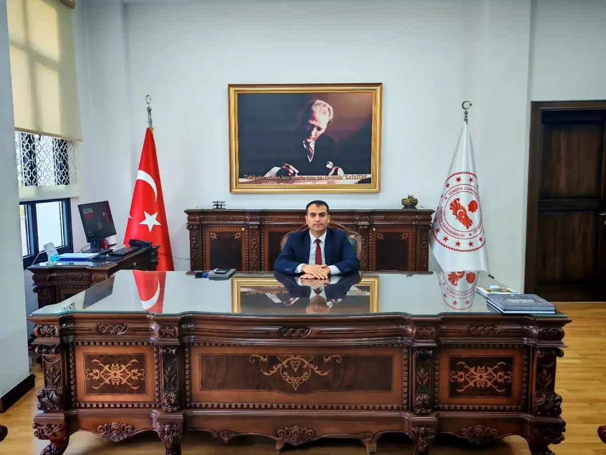 Karpuzlu’nun Yeni Kaymakamı Mustafa Tokel Göreve Başladı