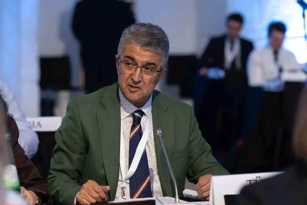 MHP’li Aydın’dan Gençleri Koruma Çağrısı