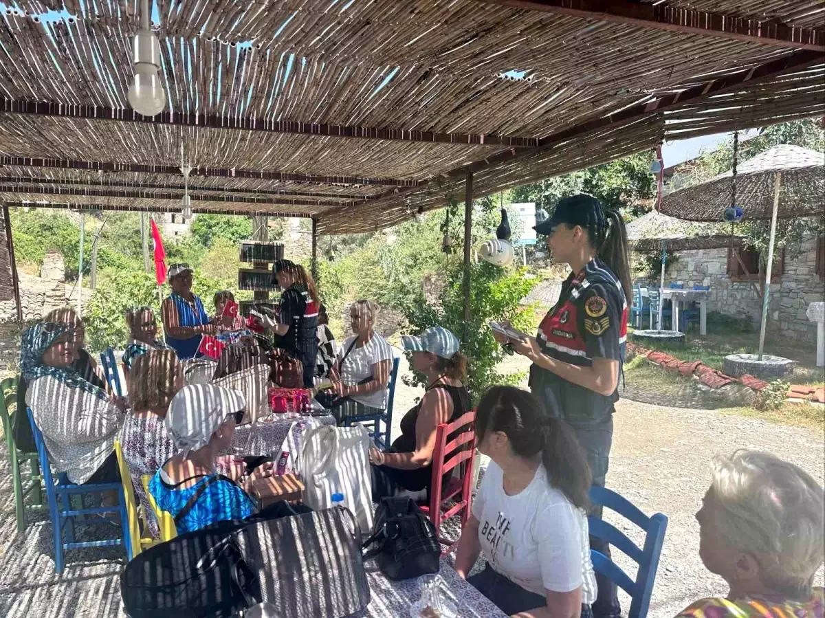 Aydın’ın Söke İlçesinde Kadınlara Şiddete Karşı Bilgilendirme