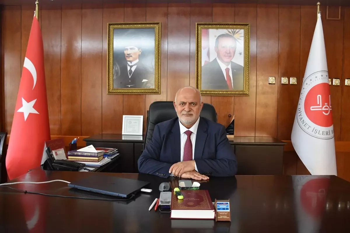 **Trabzon’da LGS’de Tam Puan Alan Öğrenciler Ödüllendirildi**