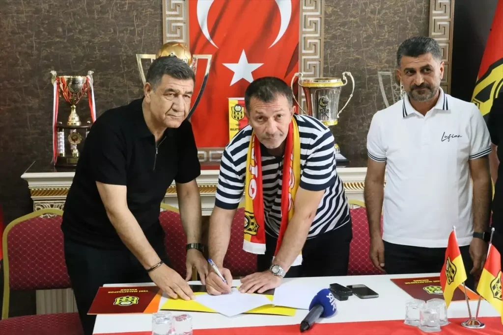 Yeni Malatyaspor, Cafer Aydın ile 1 Yıl Sözleşme İmzaladı