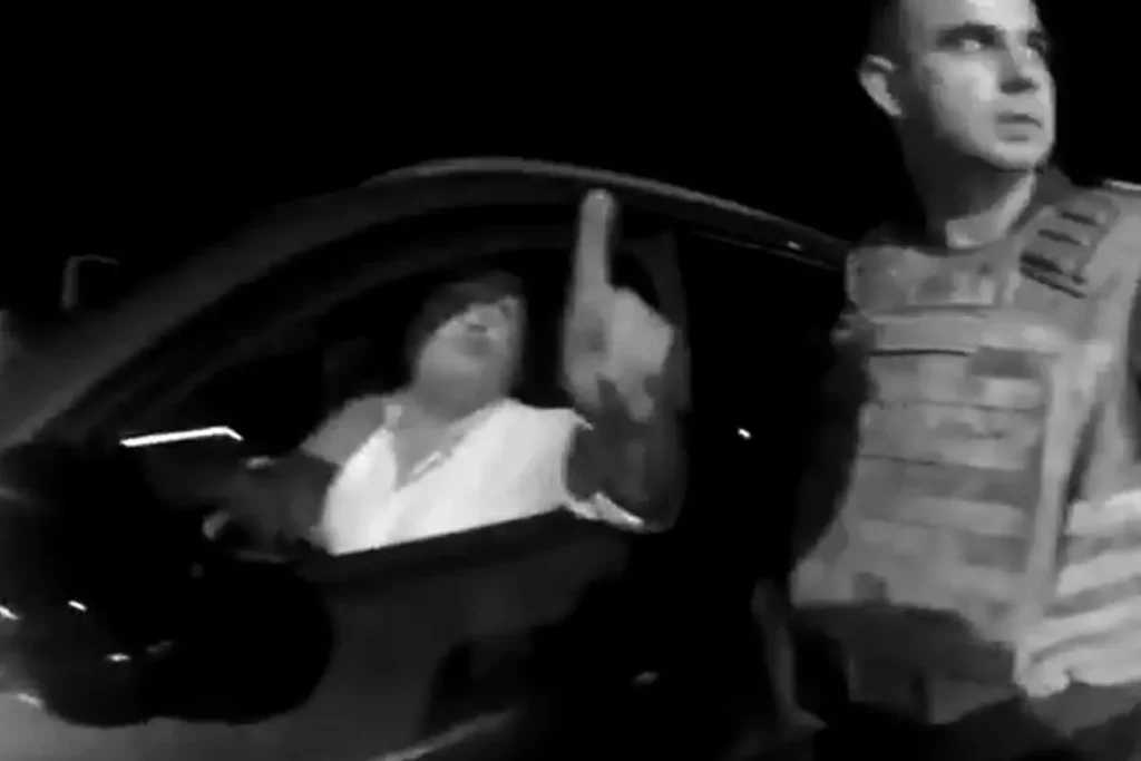 **Jandarma ile İlçe Başkanı Arasında Gerginlik**