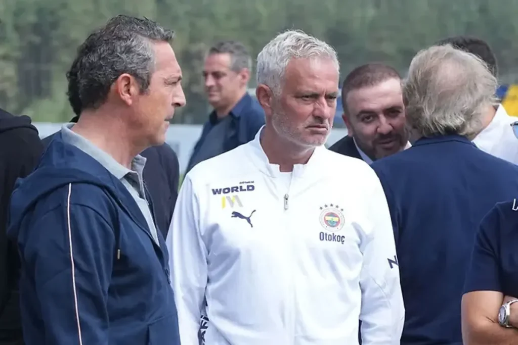 **Fenerbahçe’de Mourinho ile İbrahimovic Dönemi Kapanıyor**