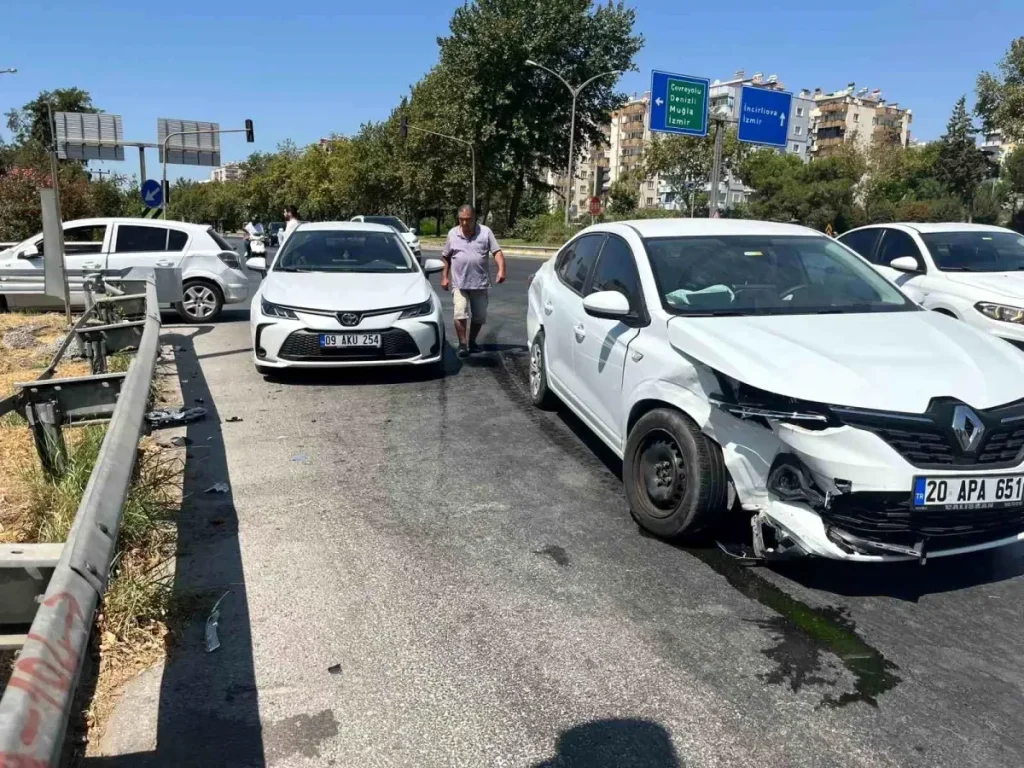 Trafik Kazasında Diyaliz Tedavisine Giden Kadın Yaralandı