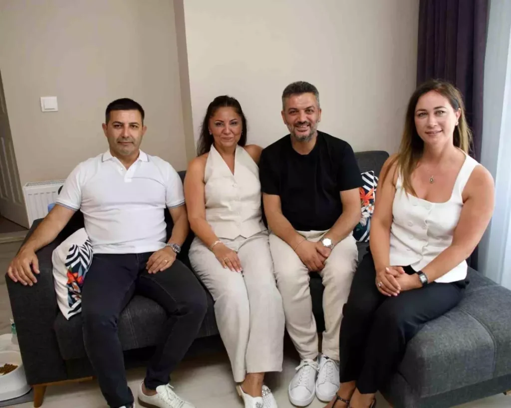 **Evlenen Çifte Belediye Başkanından Sürpriz Nikah Hediyesi**