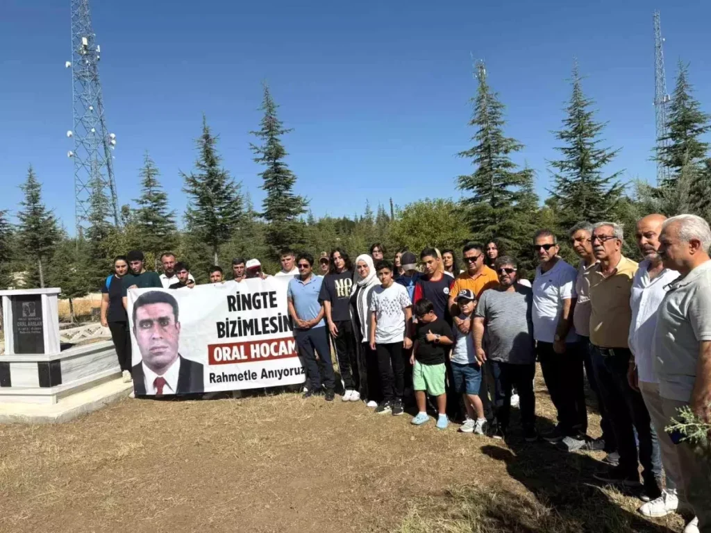 **Efsane Boksör Oral Arslan 5 Yıl Sonra da Unutulmadı**