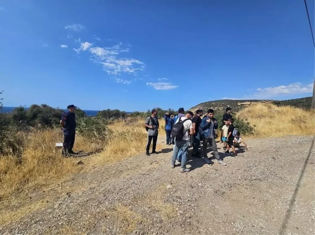 Kaçak Göçmenler Ayvacık’ta Sahil Güvenlik Ekiplerince Yakalandı