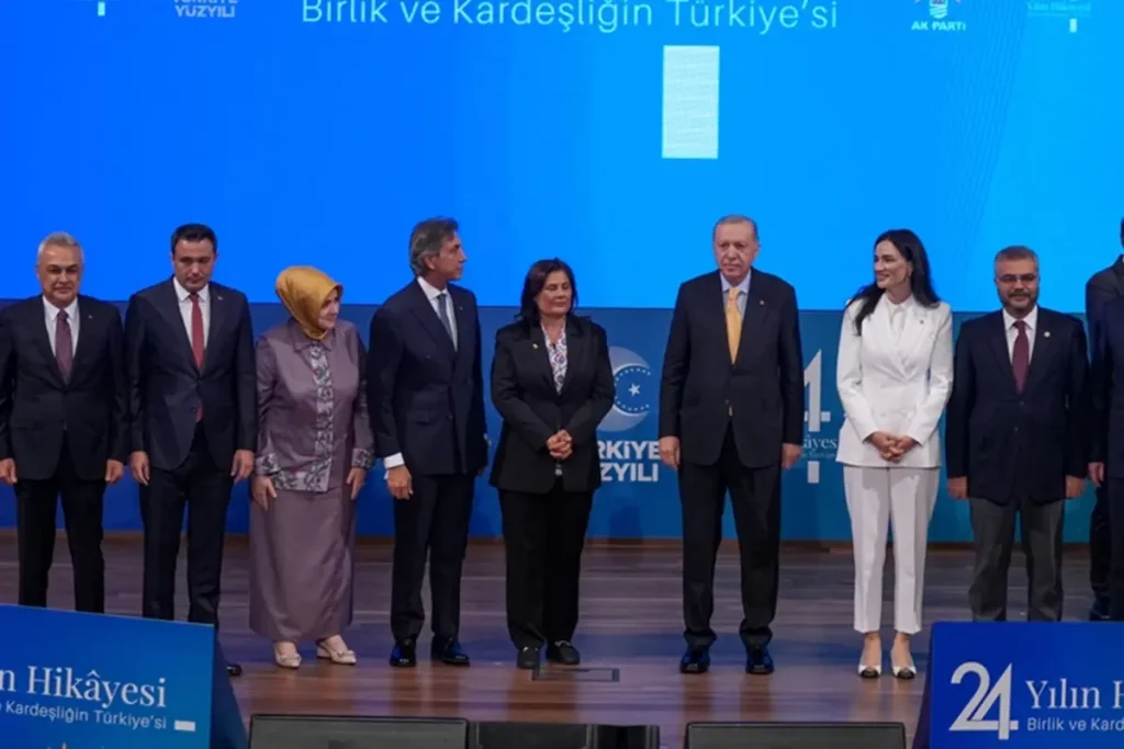 **CHP’de Büyük Çıkış: Bir Belediye Başkanı Daha AK Parti’ye Katıldı**