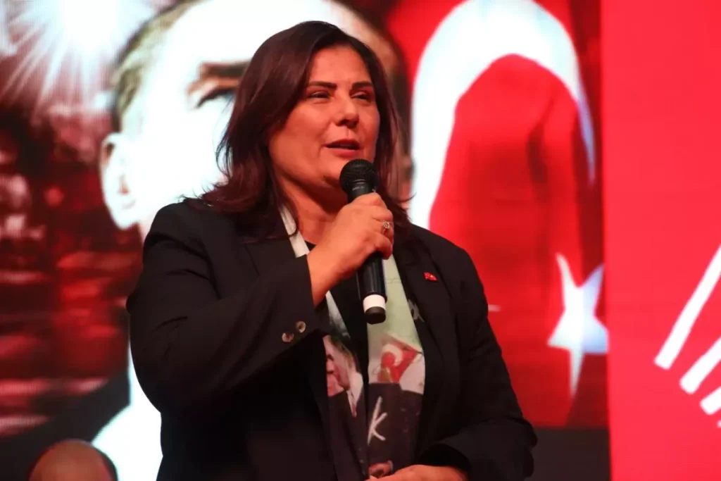 CHP’li Belediye Başkanları AK Parti’ye Geçiyor