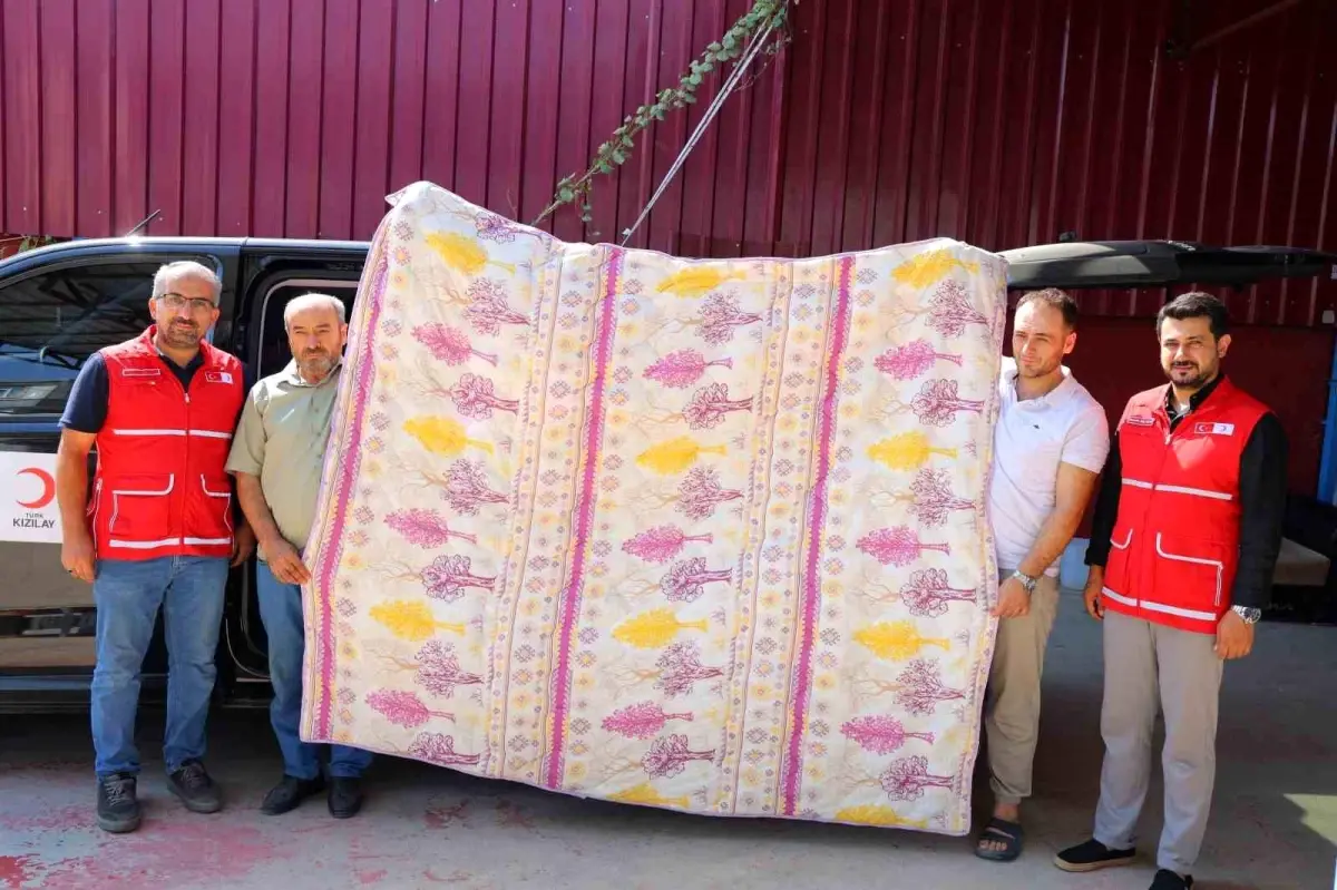 **Kahramanmaraş’ta Esnafın İnsani Yardımı**