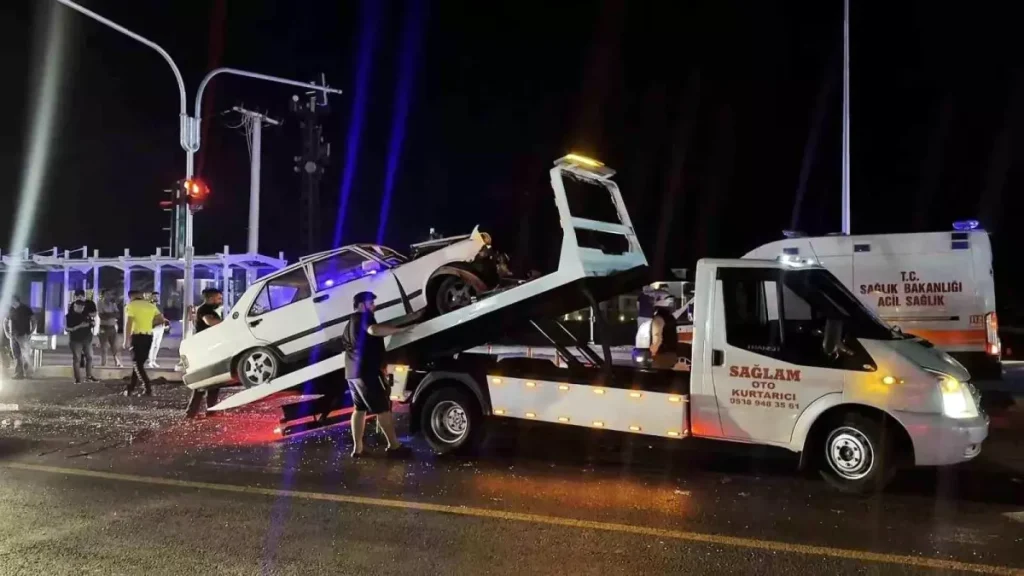 Duble Yolda Trajik Kaza: 1’i Ağır 3 Yaralı