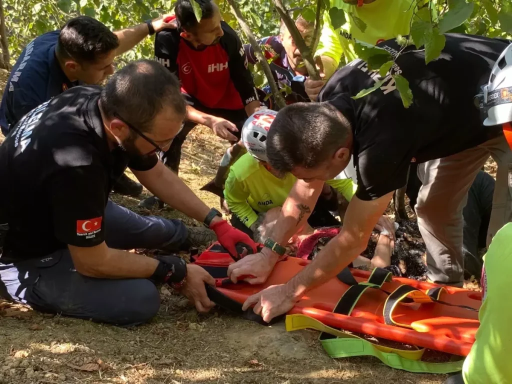 Düzce’de 81 Yaşındaki Kişi 53 Saat Sonra Kurtarıldı