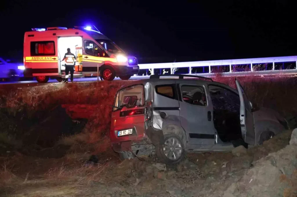 Elazığ’da Feci Kaza: 4’ü Ağır 9 Kişi Yaralandı