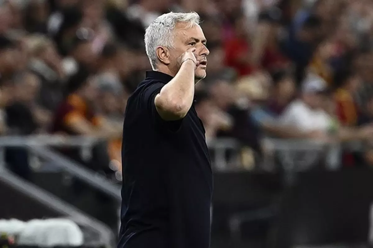 Fenerbahçe’de Mourinho Şoku: Yollar Ayrıldı