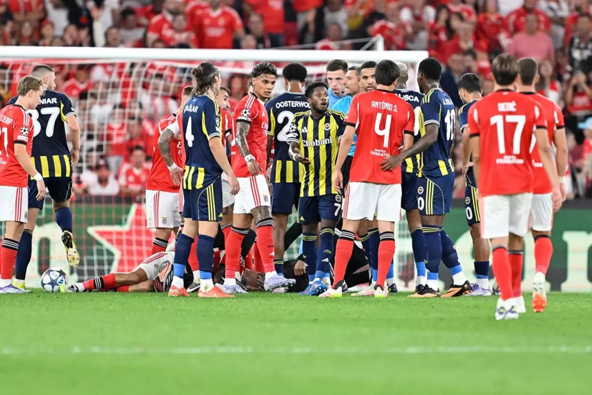 Fenerbahçe, UEFA Şampiyonlar Ligi’ne Veda Etti