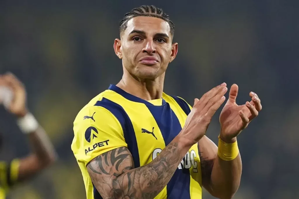 **Diego Carlos Fenerbahçe’den Ayrılıyor**