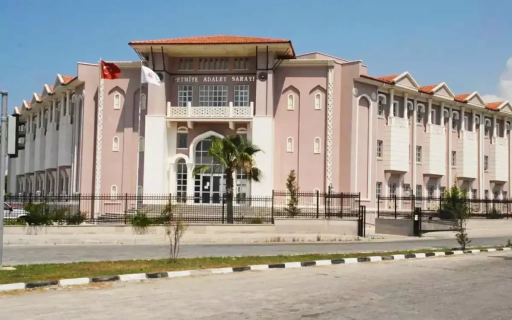 FETÖ Üyeliği Nedeniyle Aranıyordu: Eski Emniyet Müdürü Yakalandı