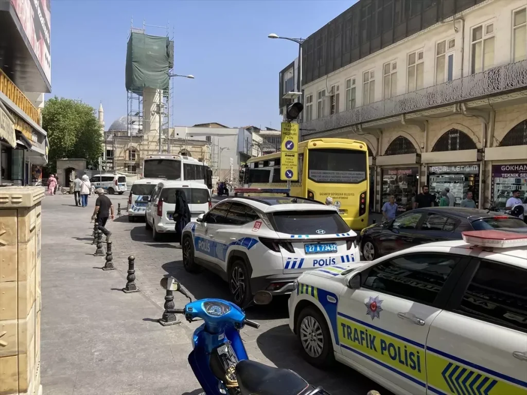 Kaçak Cep Telefonu Operasyonu Gaziantep’i Sarstı