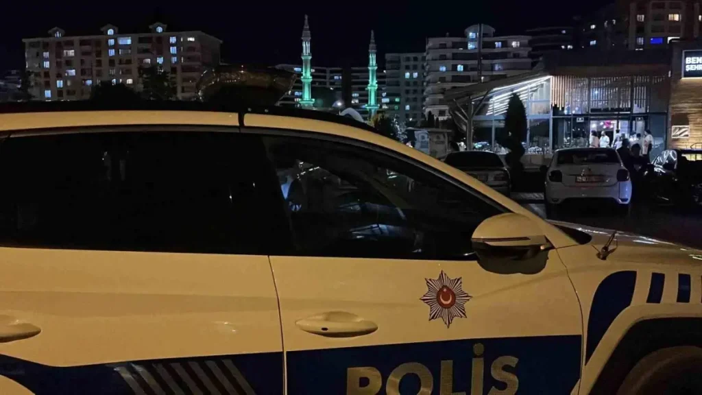 **Konya’da Kafede Bıçaklı Kavga: 1 Yaralı**