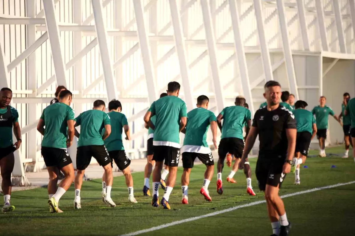 Konyaspor, Göztepe Karşısında Zor Deplasmanda Galibiyet Peşinde